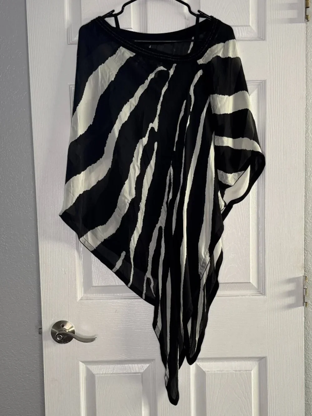 Roberto Cavalli Zebra cover up - Picture 4 of 4